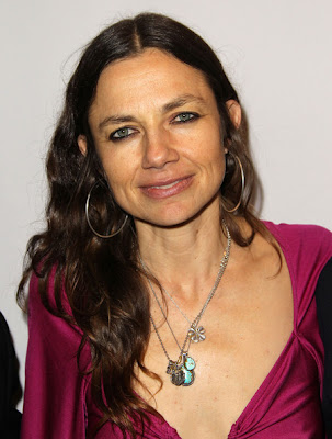 And the lovely Justine Bateman ...
